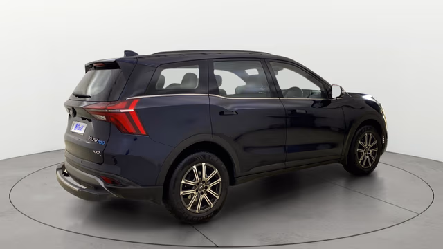 View Mahindra XUV700 Image 48 Used Mahindra XUV700 Image 48
