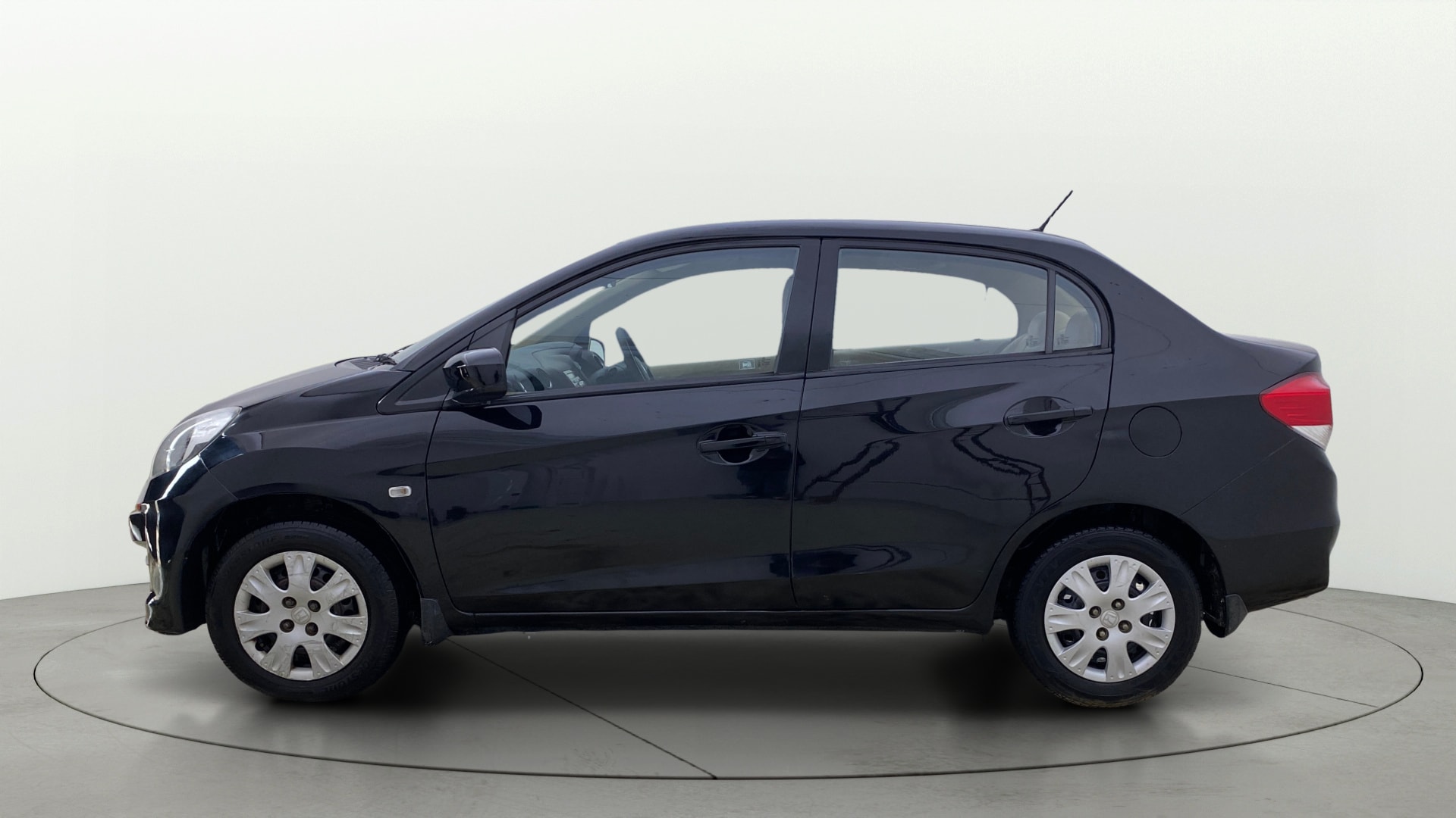 View 2014 Honda Amaze E MT Petrol BS IV Image 5 Used 2014 Honda Amaze E MT Petrol BS IV Image 5