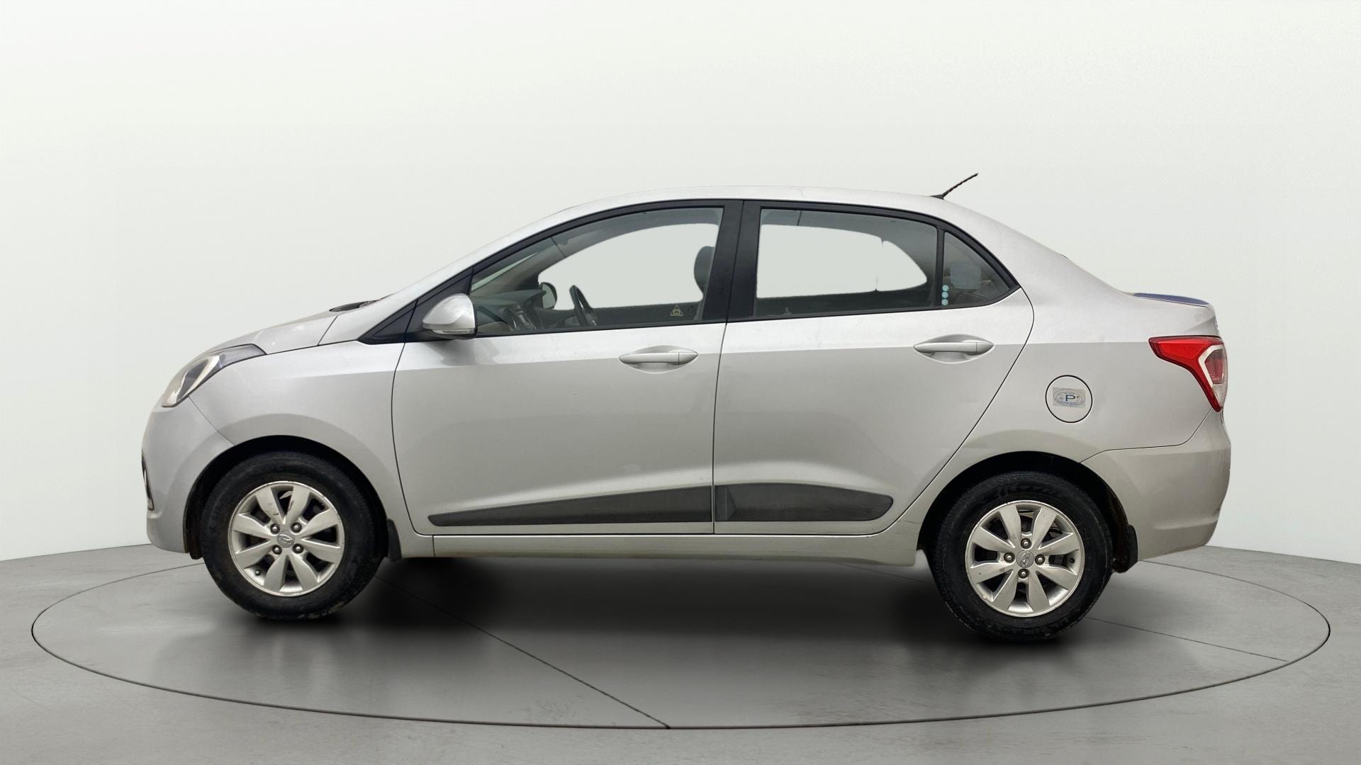 View 2014 Hyundai Xcent E Petrol Image 5 Used 2014 Hyundai Xcent E Petrol Image 5