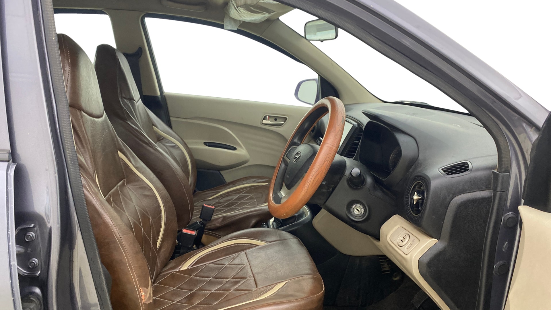 View 2019 Hyundai New Santro D-Lite Petrol Image 25 Used 2019 Hyundai New Santro D-Lite Petrol Image 25