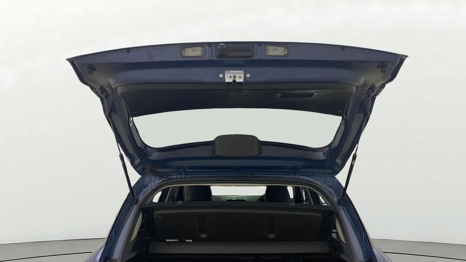 View 2022 Hyundai Venue SX (O) 1.0 iMT Petrol Image 17 Used 2022 Hyundai Venue SX (O) 1.0 iMT Petrol Image 17