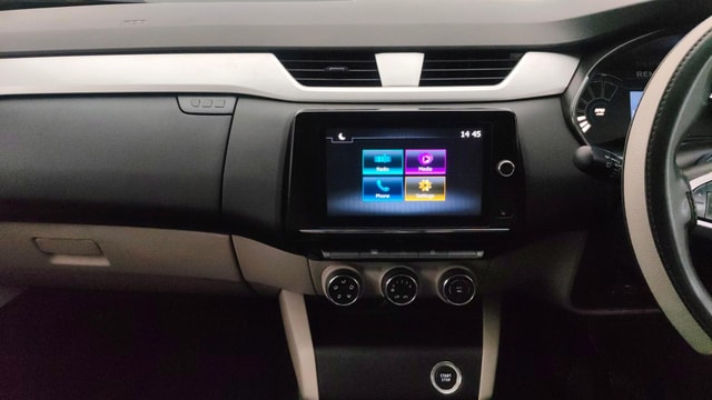 View Renault Triber Image 18 Used Renault Triber Image 18
