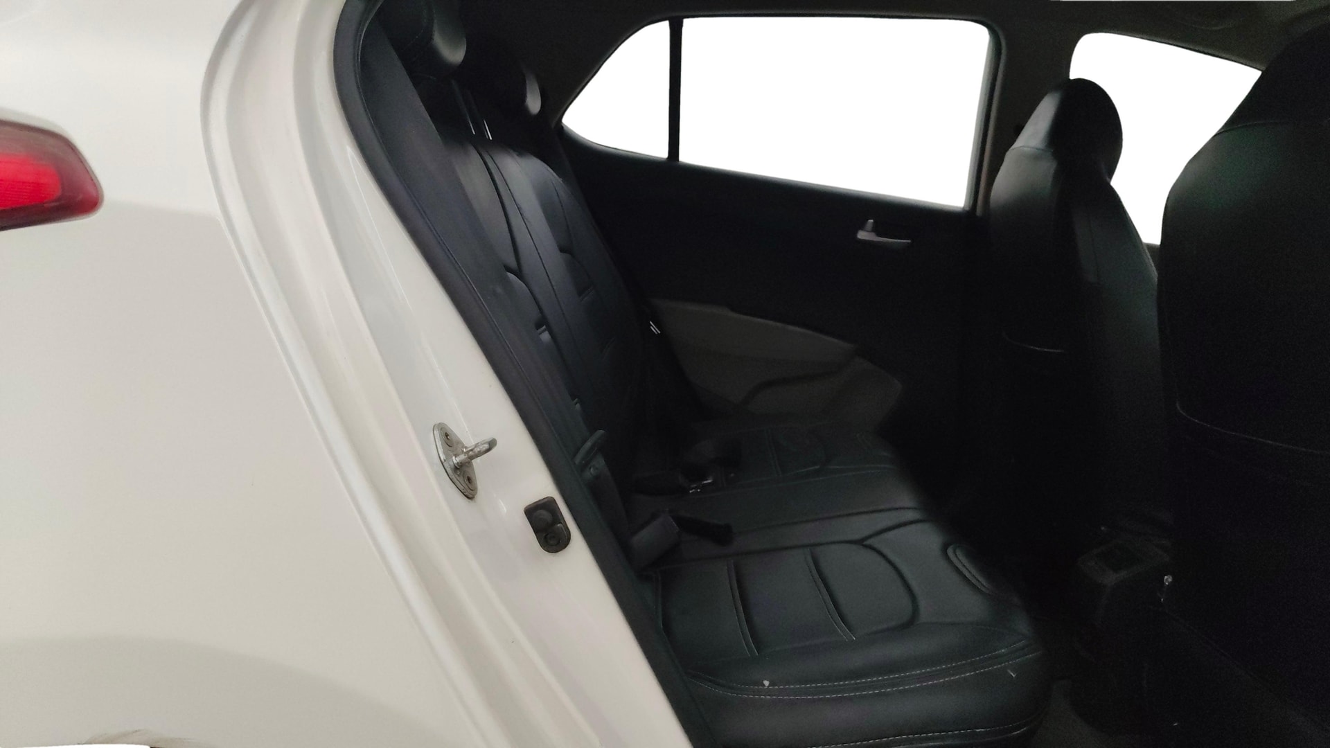 View 2016 Hyundai Grand i10 1.2 Asta Petrol Image 29 Used 2016 Hyundai Grand i10 1.2 Asta Petrol Image 29