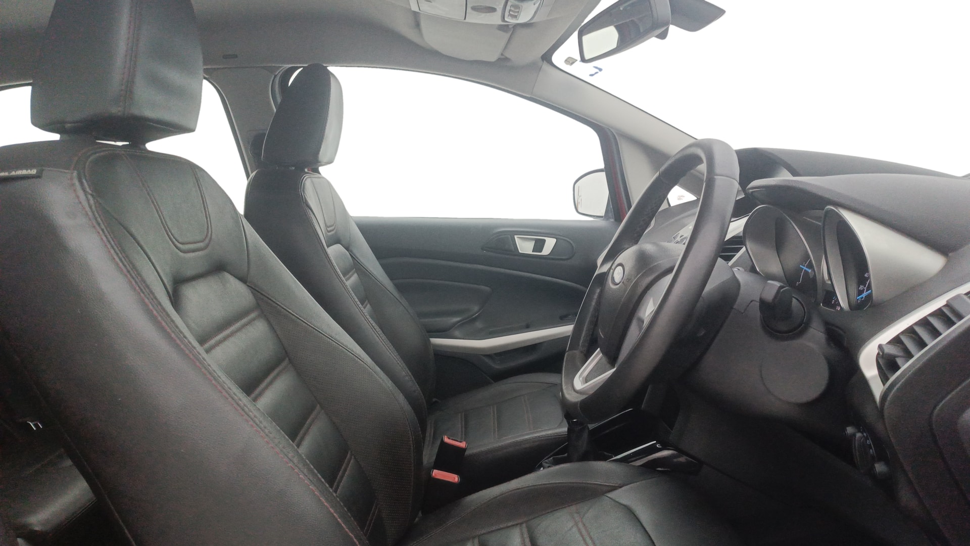 View 2017 Ford EcoSport 1.5 TDCi Diesel Ambiente BS IV Image 17 Used 2017 Ford EcoSport 1.5 TDCi Diesel Ambiente BS IV Image 17