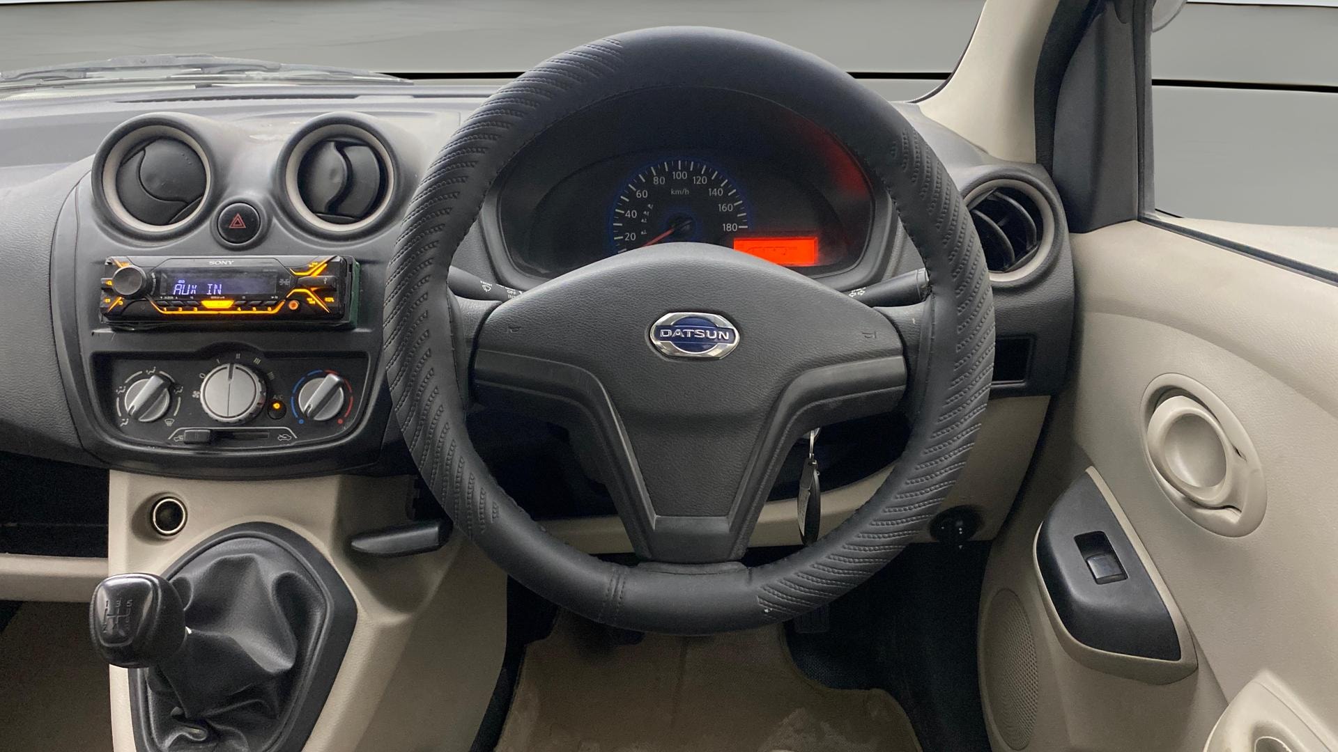 View 2017 Datsun Go T Image 20 Used 2017 Datsun Go T Image 20