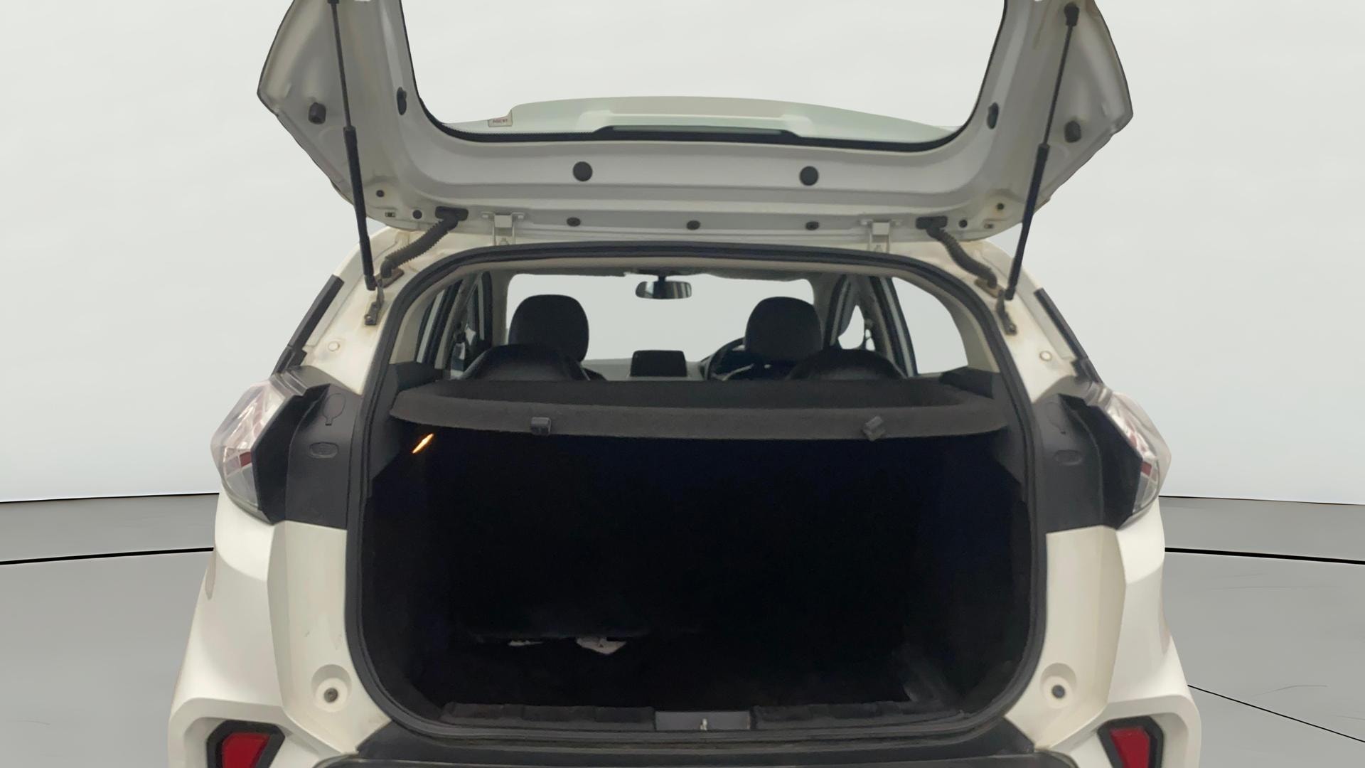 View 2021 Tata Nexon Revotron XZ Image 37 Used 2021 Tata Nexon Revotron XZ Image 37