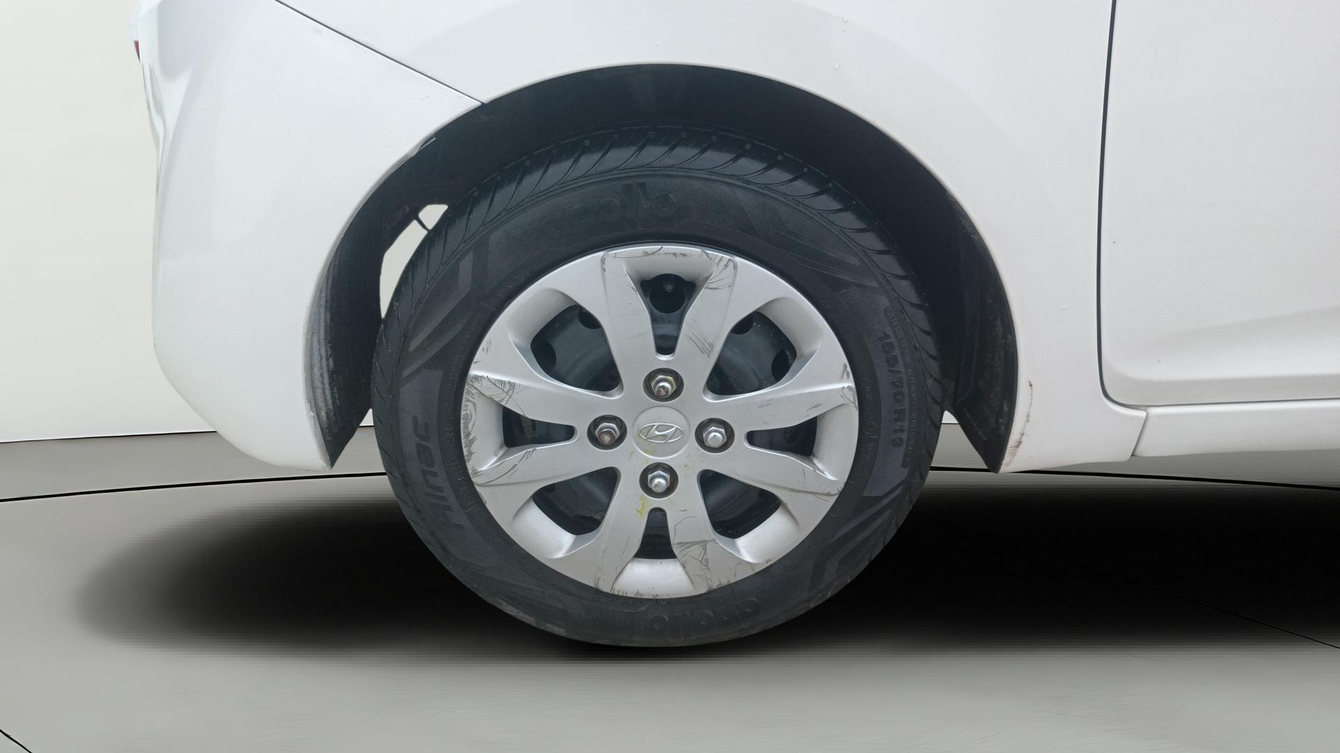View 2016 Hyundai EON Sportz Image 27 Used 2016 Hyundai EON Sportz Image 27