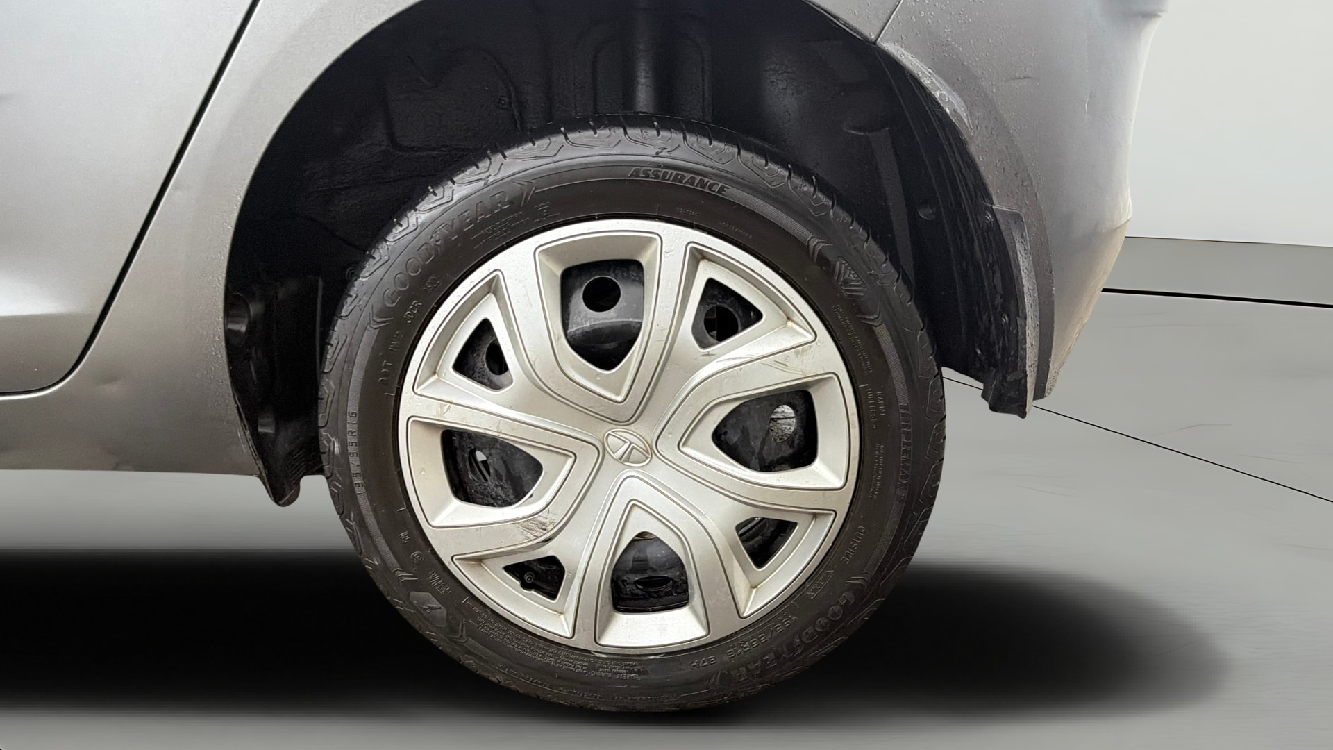 View 2022 Tata Altroz XT Petrol Image 12 Used 2022 Tata Altroz XT Petrol Image 12