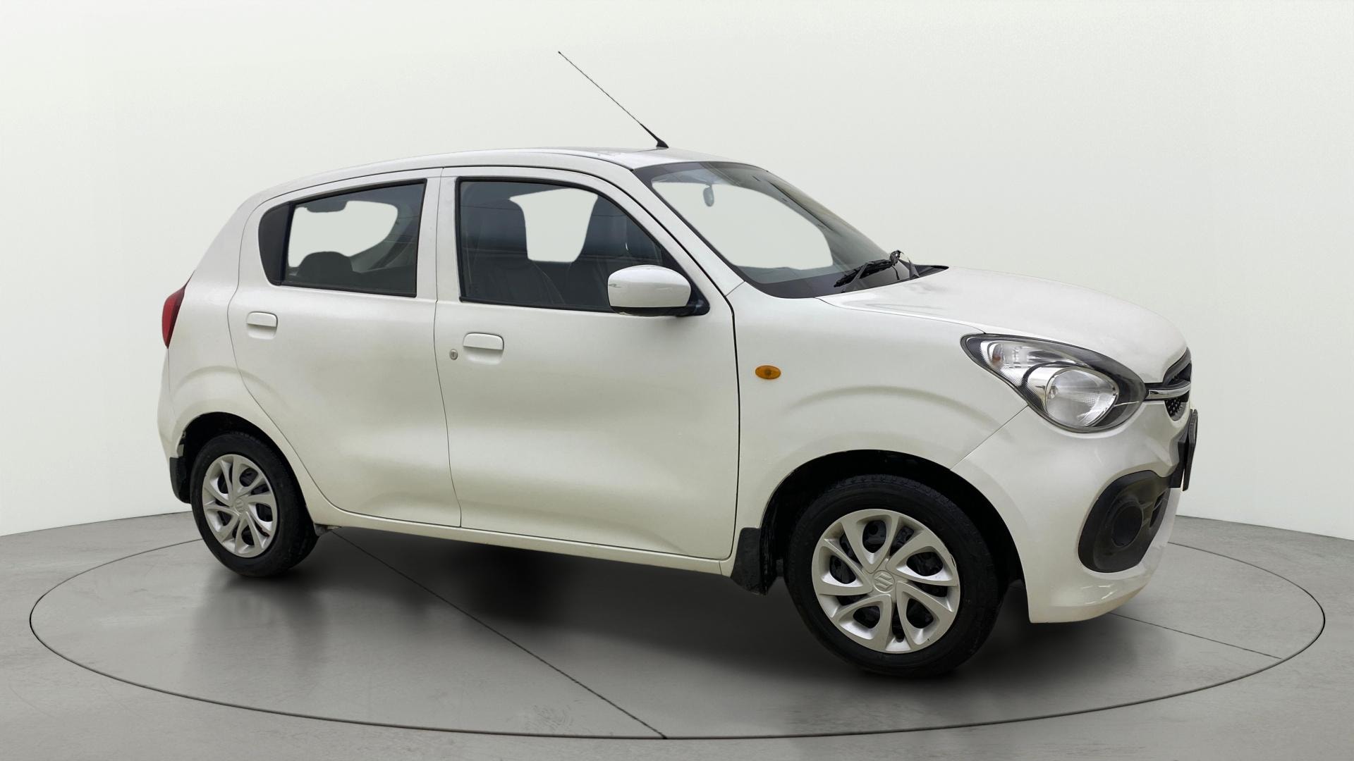 View 2023 Maruti Suzuki 1000 Base Variant Image 21 Used 2023 Maruti Suzuki 1000 Base Variant Image 21