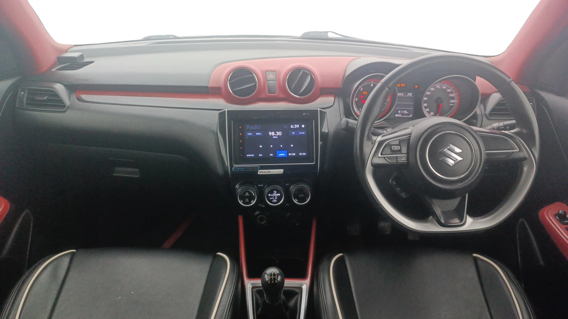 View 2019 Maruti Suzuki 1000 Base Variant Image 30 Used 2019 Maruti Suzuki 1000 Base Variant Image 30
