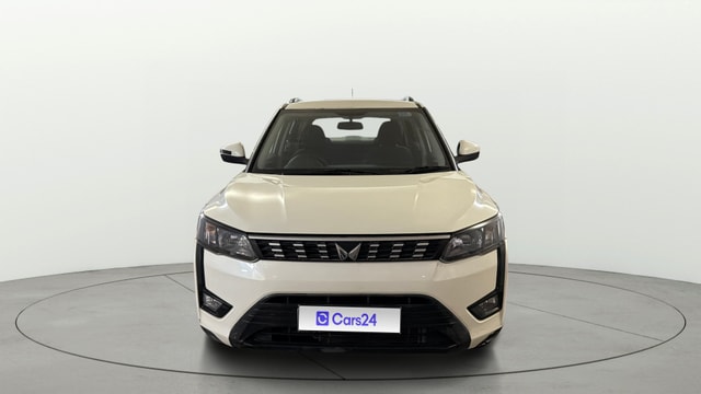 View Mahindra XUV300 Image 1 Used Mahindra XUV300 Image 1