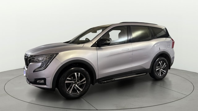 View Mahindra XUV700 Image 23 Used Mahindra XUV700 Image 23