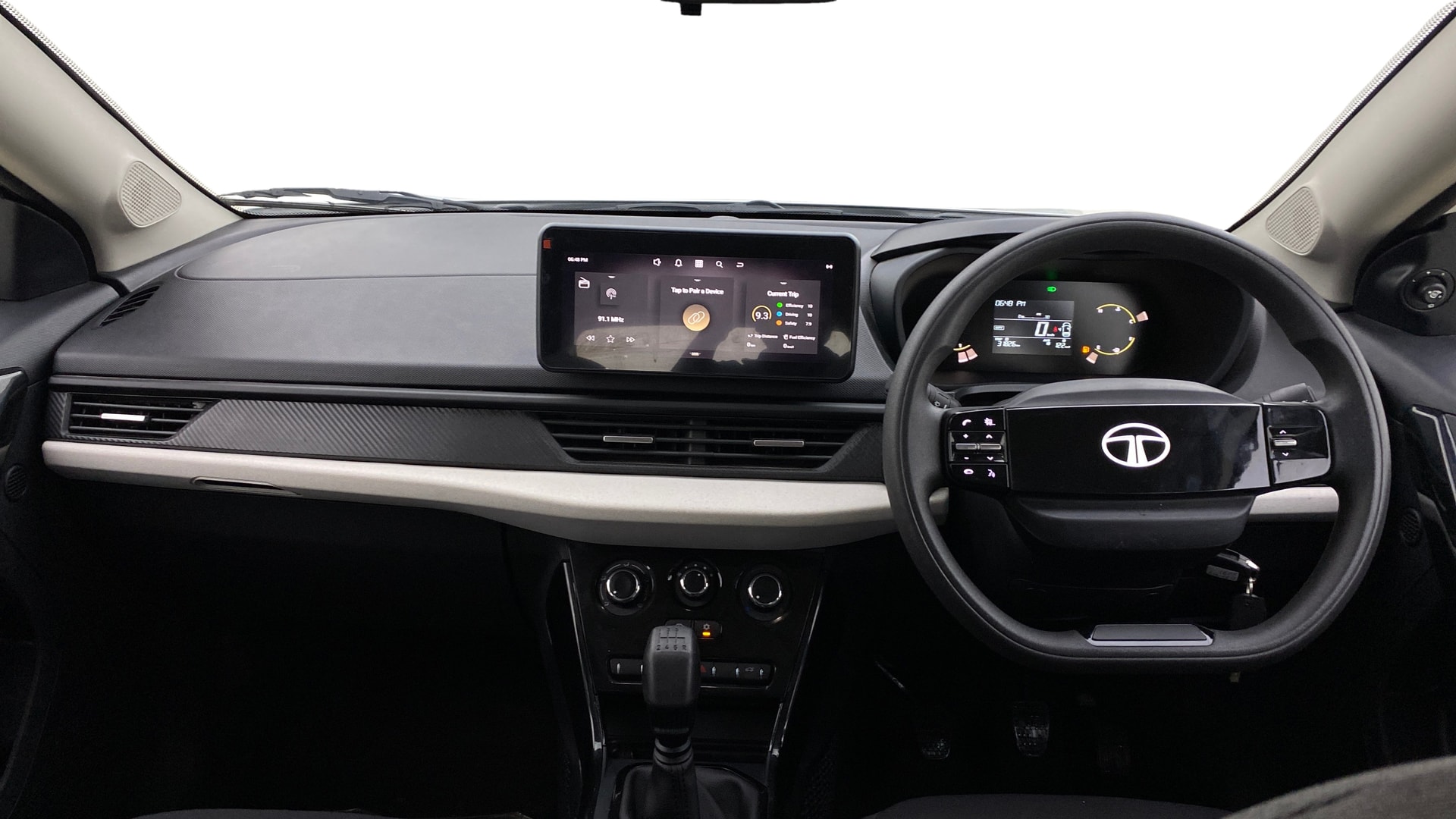 View 2025 Tata Nexon Revotron XE Image 15 Used 2025 Tata Nexon Revotron XE Image 15
