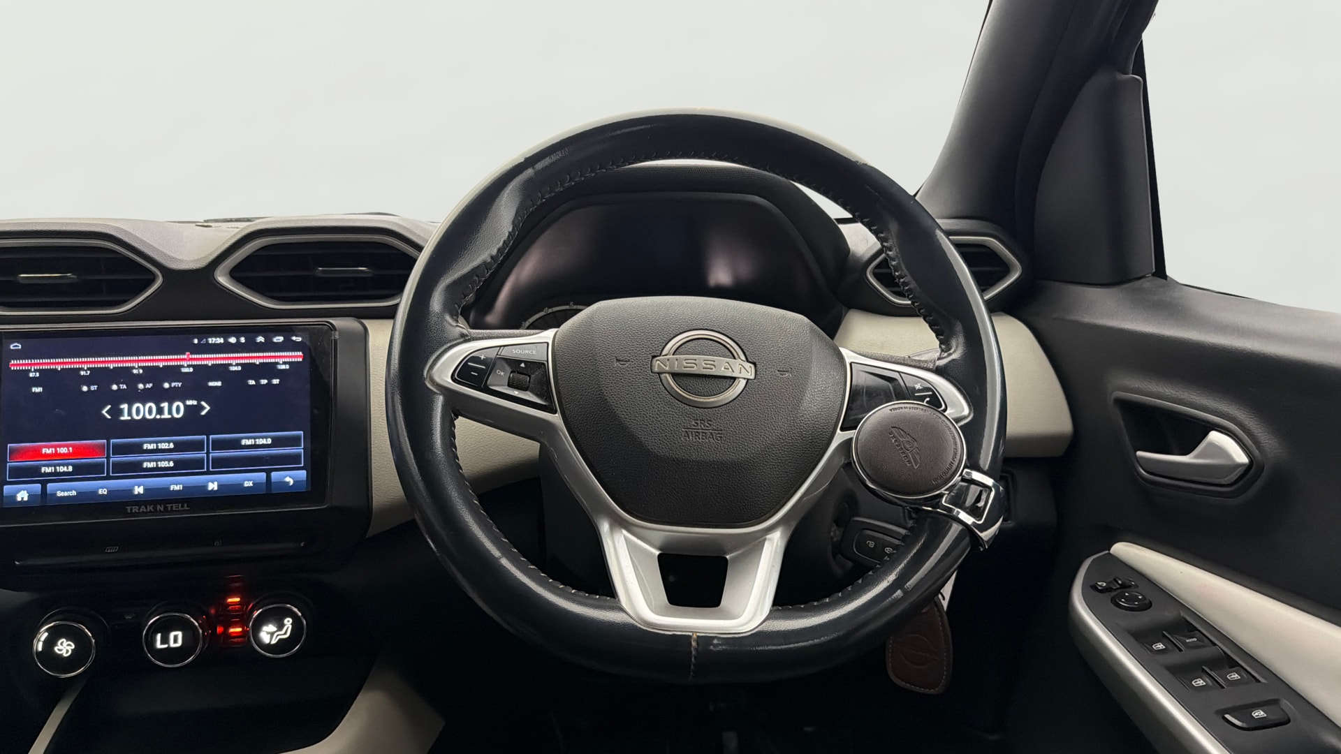Used 2023 Nissan Magnite Used 2023 Nissan Magnite