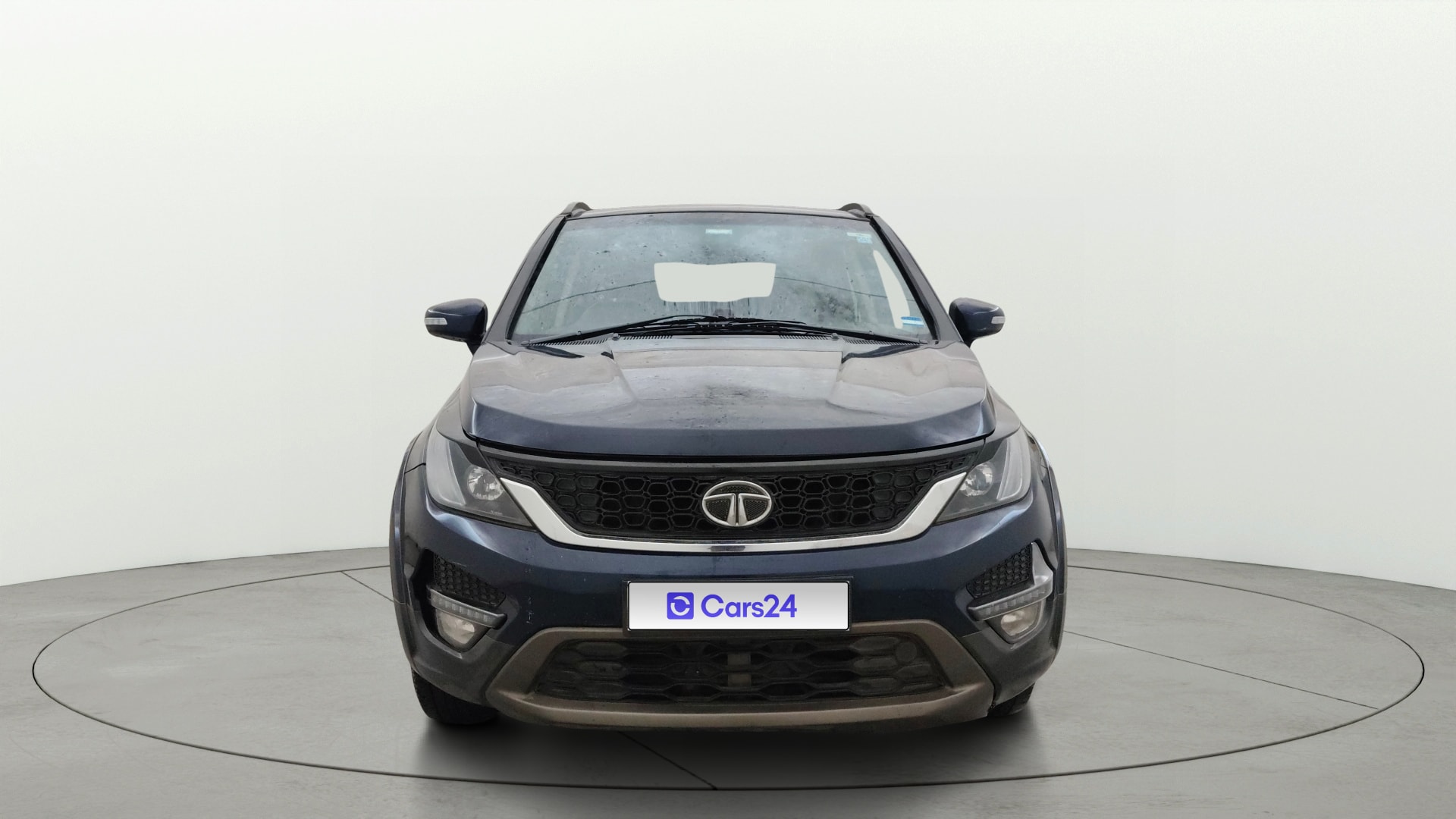 View 2017 Tata Hexa XTA 4X2 Image 1 Used 2017 Tata Hexa XTA 4X2 Image 1
