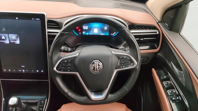View MG Hector Plus Image 14 Used MG Hector Plus Image 14