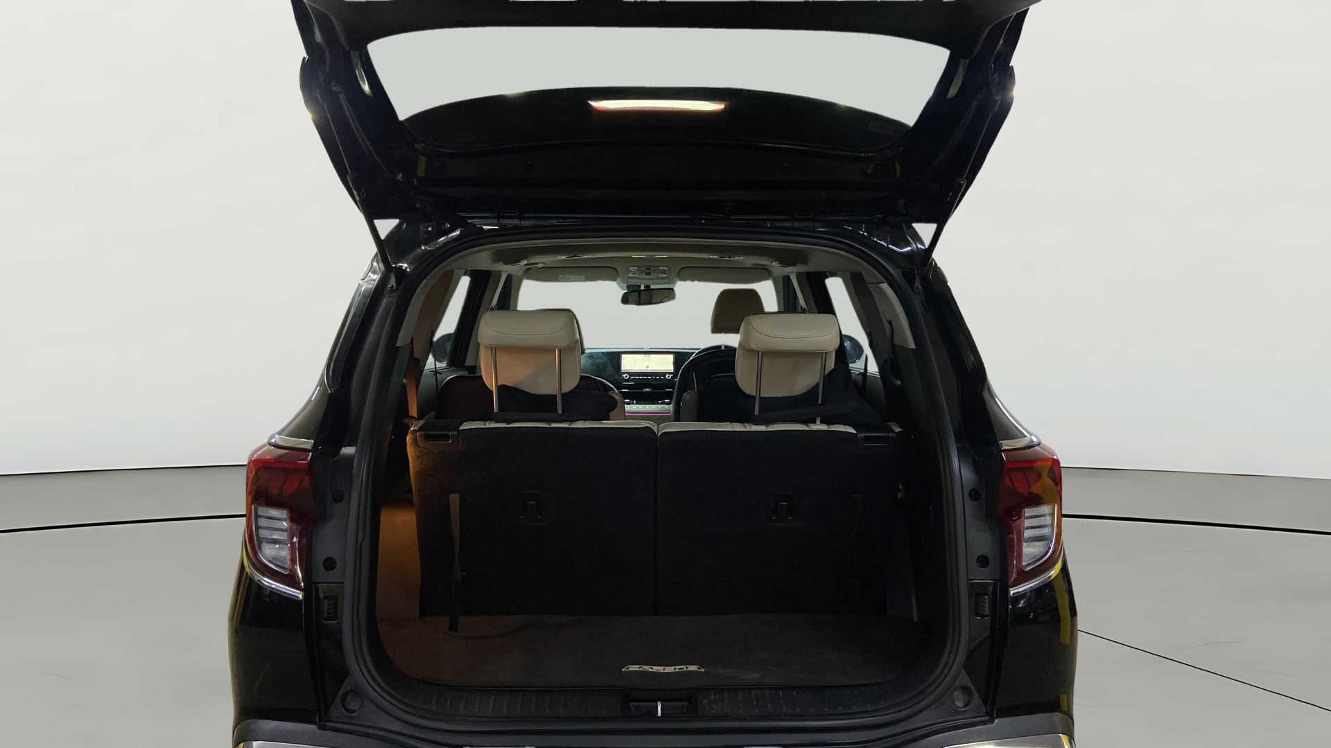 View 2022 Kia Carens Luxury Plus 1.5 AT Diesel 6 STR Image 43 Used 2022 Kia Carens Luxury Plus 1.5 AT Diesel 6 STR Image 43