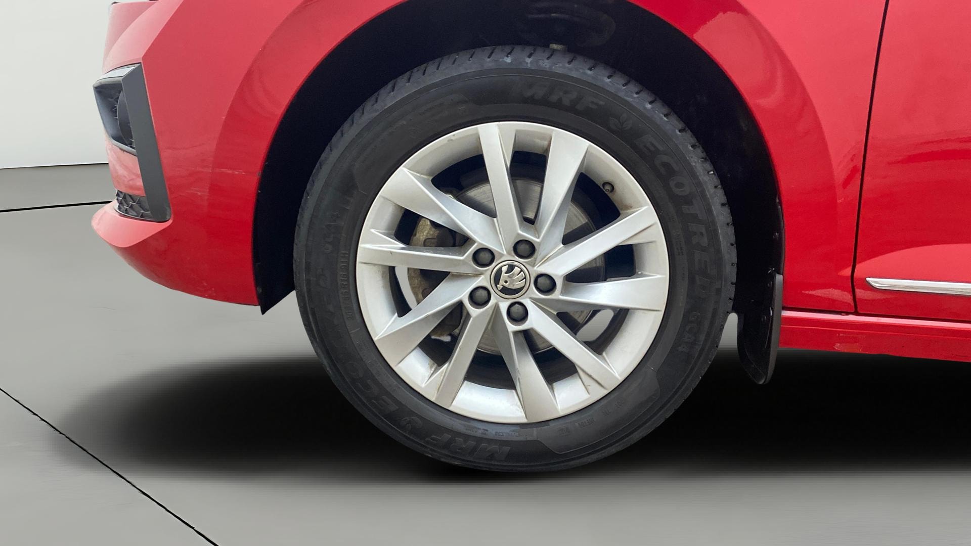 View 2023 Skoda Slavia Ambition 1.0 TSI AT Image 29 Used 2023 Skoda Slavia Ambition 1.0 TSI AT Image 29