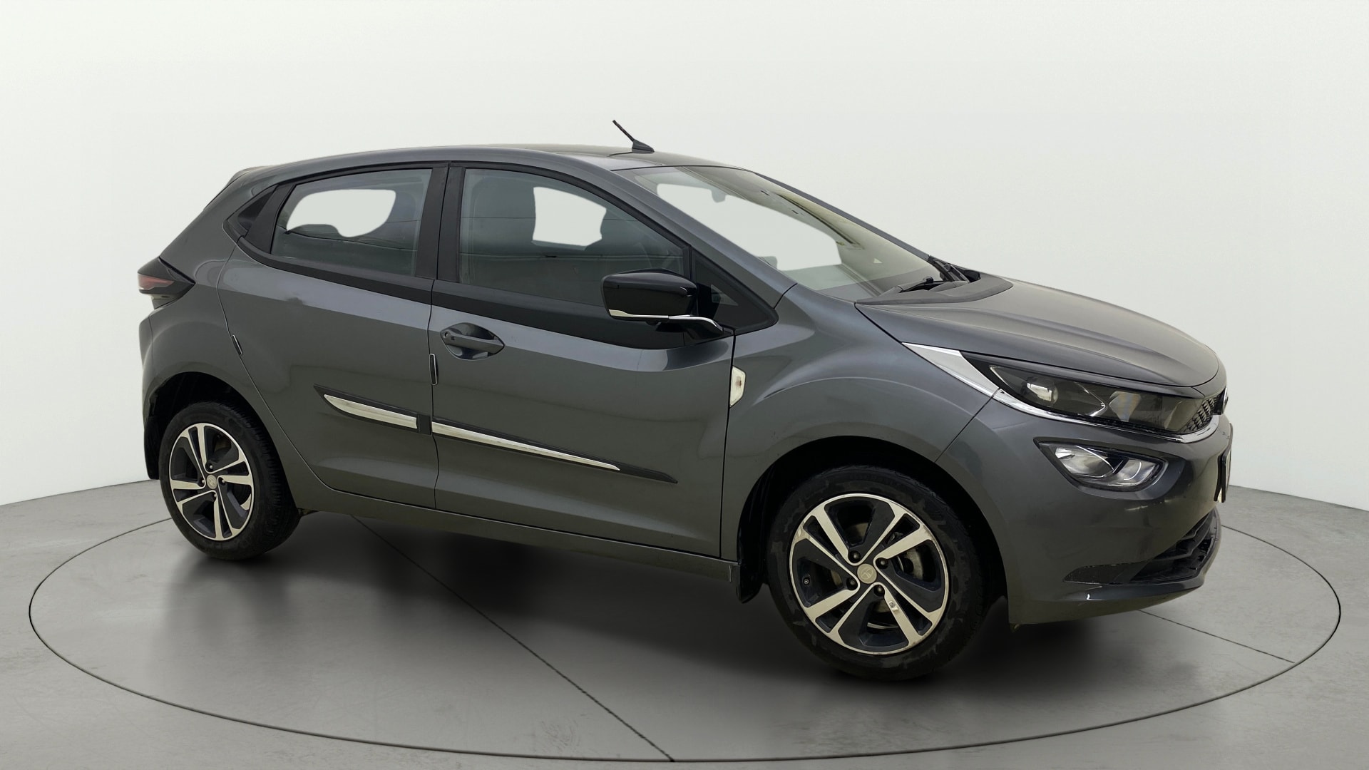 View 2023 Tata Altroz XZ Petrol Image 38 Used 2023 Tata Altroz XZ Petrol Image 38