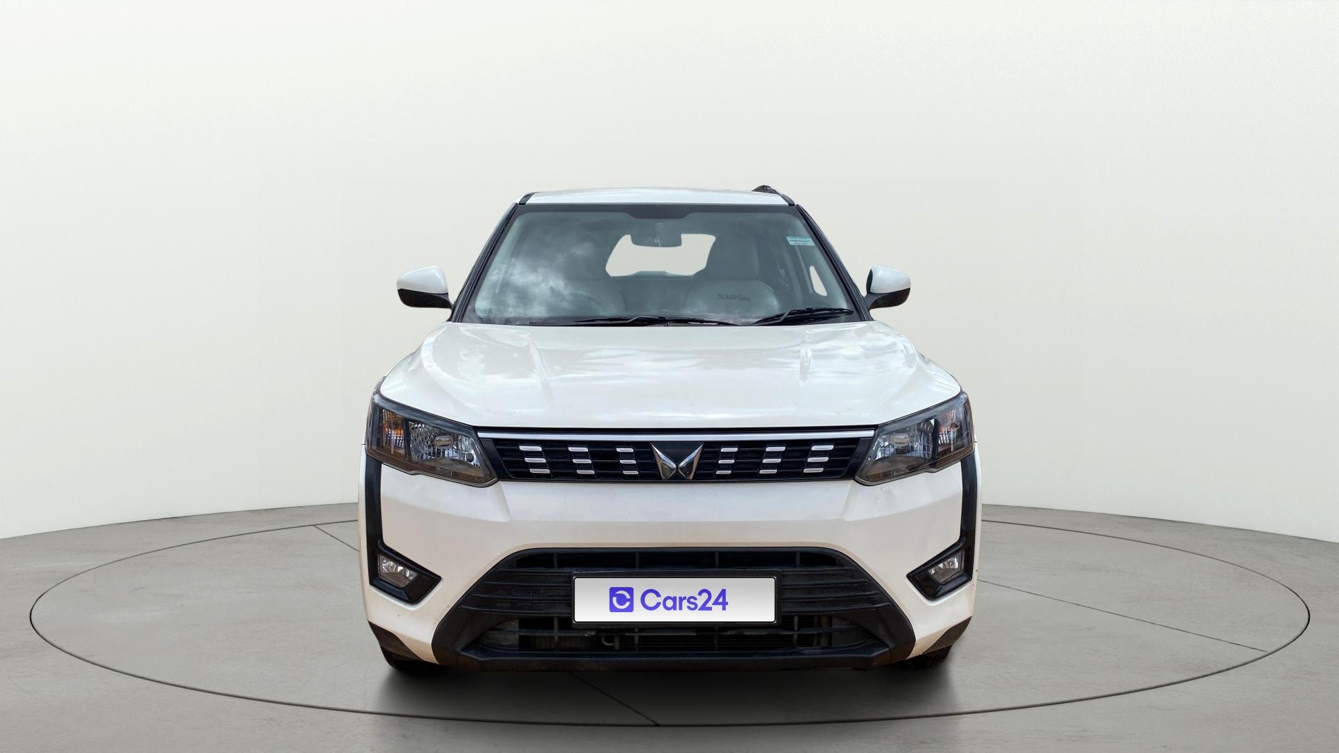 Used 2023 Mahindra XUV300 Used 2023 Mahindra XUV300