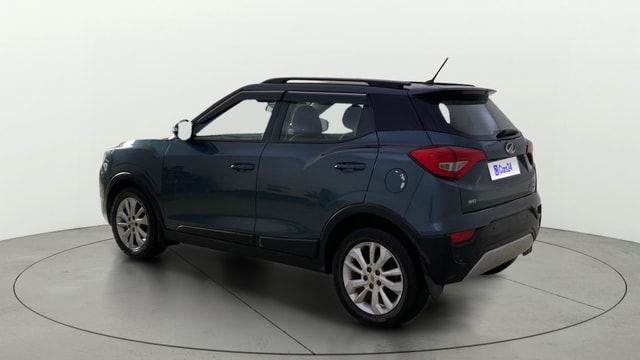 View Mahindra XUV300 Image 2 Used Mahindra XUV300 Image 2