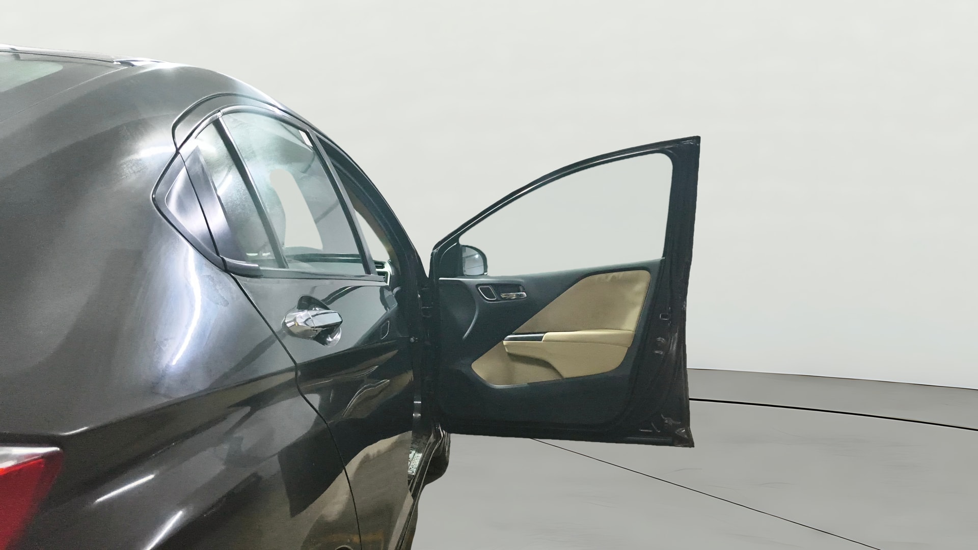 View 2019 Honda City ZX MT Diesel Anniversary Edition Image 47 Used 2019 Honda City ZX MT Diesel Anniversary Edition Image 47