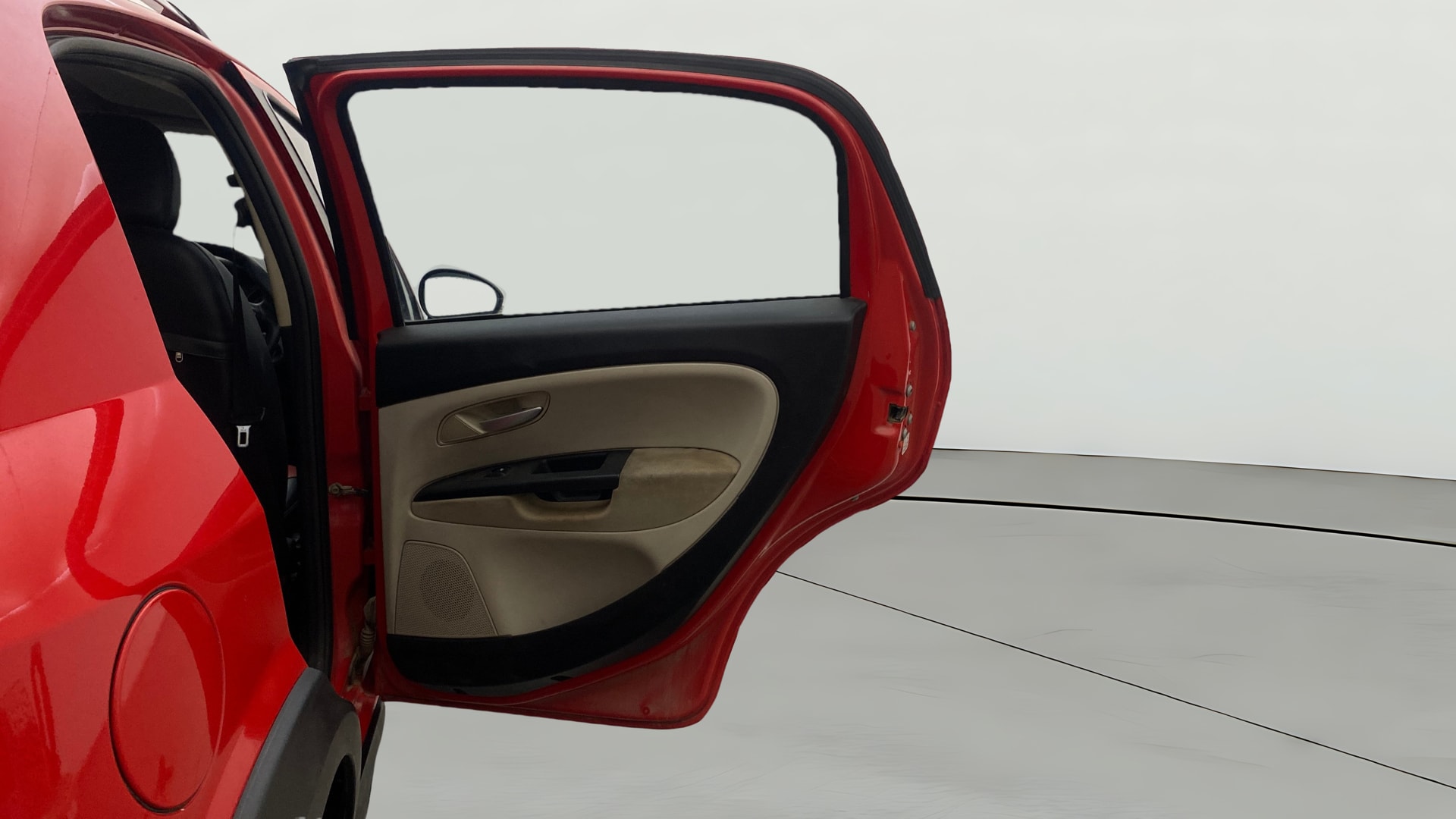 View 2019 Fiat Urban Cross 1.3L Multijet Emotion Diesel Image 7 Used 2019 Fiat Urban Cross 1.3L Multijet Emotion Diesel Image 7