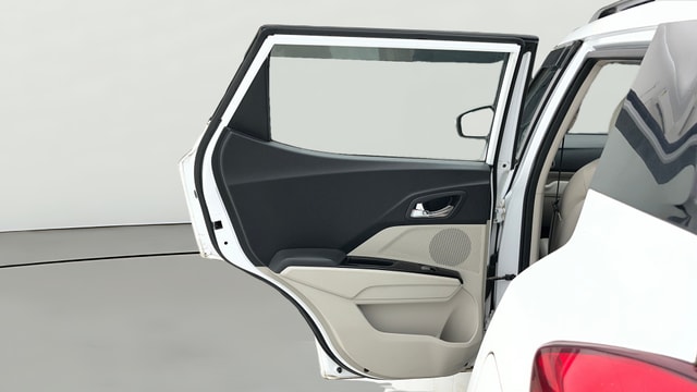 View Mahindra XUV300 Image 15 Used Mahindra XUV300 Image 15