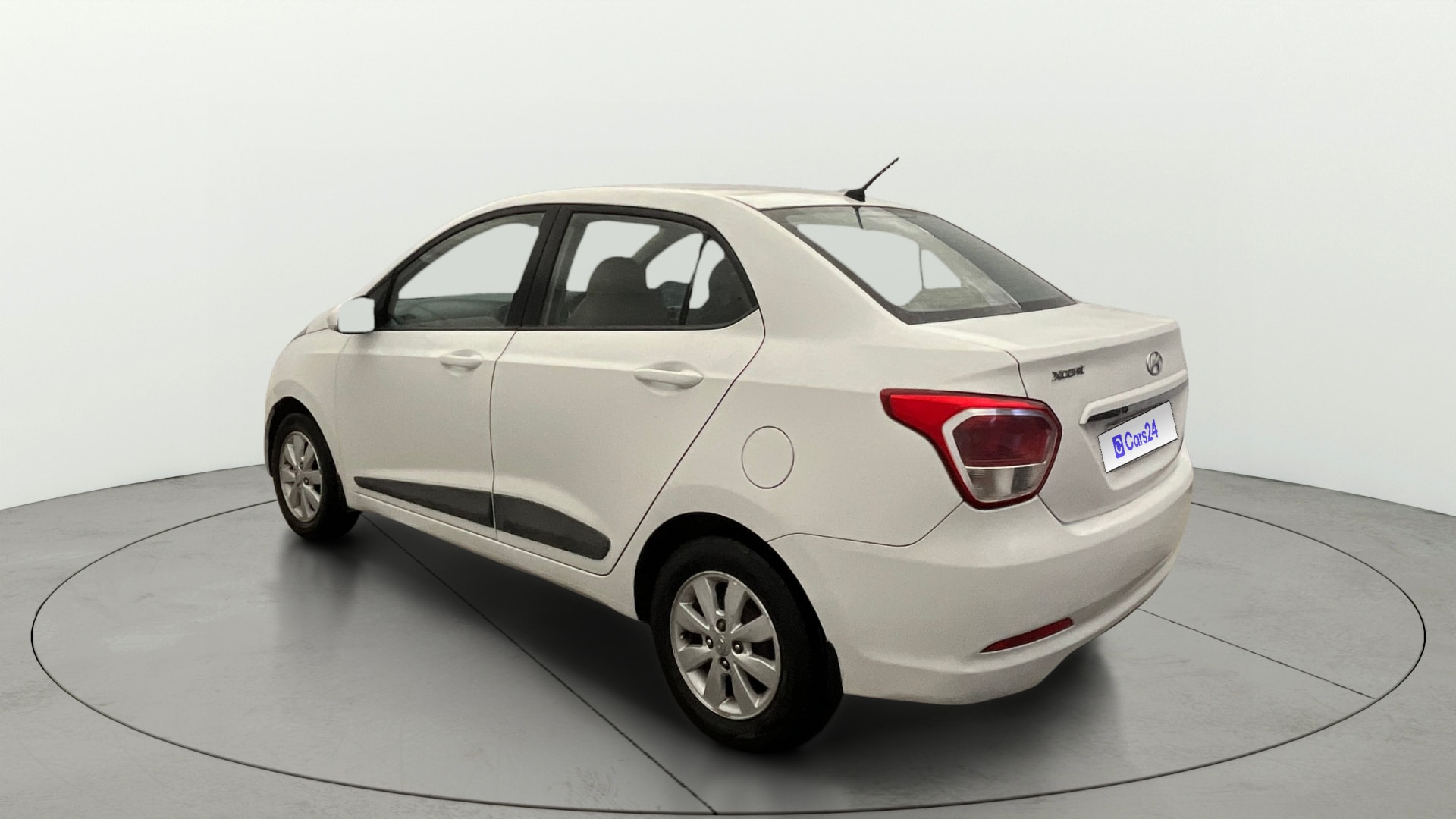 View 2014 Hyundai Xcent E Petrol Image 2 Used 2014 Hyundai Xcent E Petrol Image 2