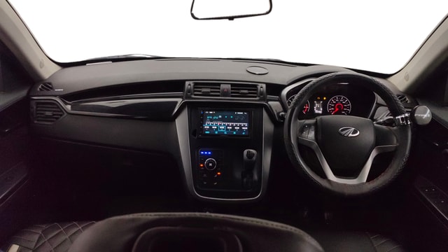 View Mahindra KUV100 Image 15 Used Mahindra KUV100 Image 15