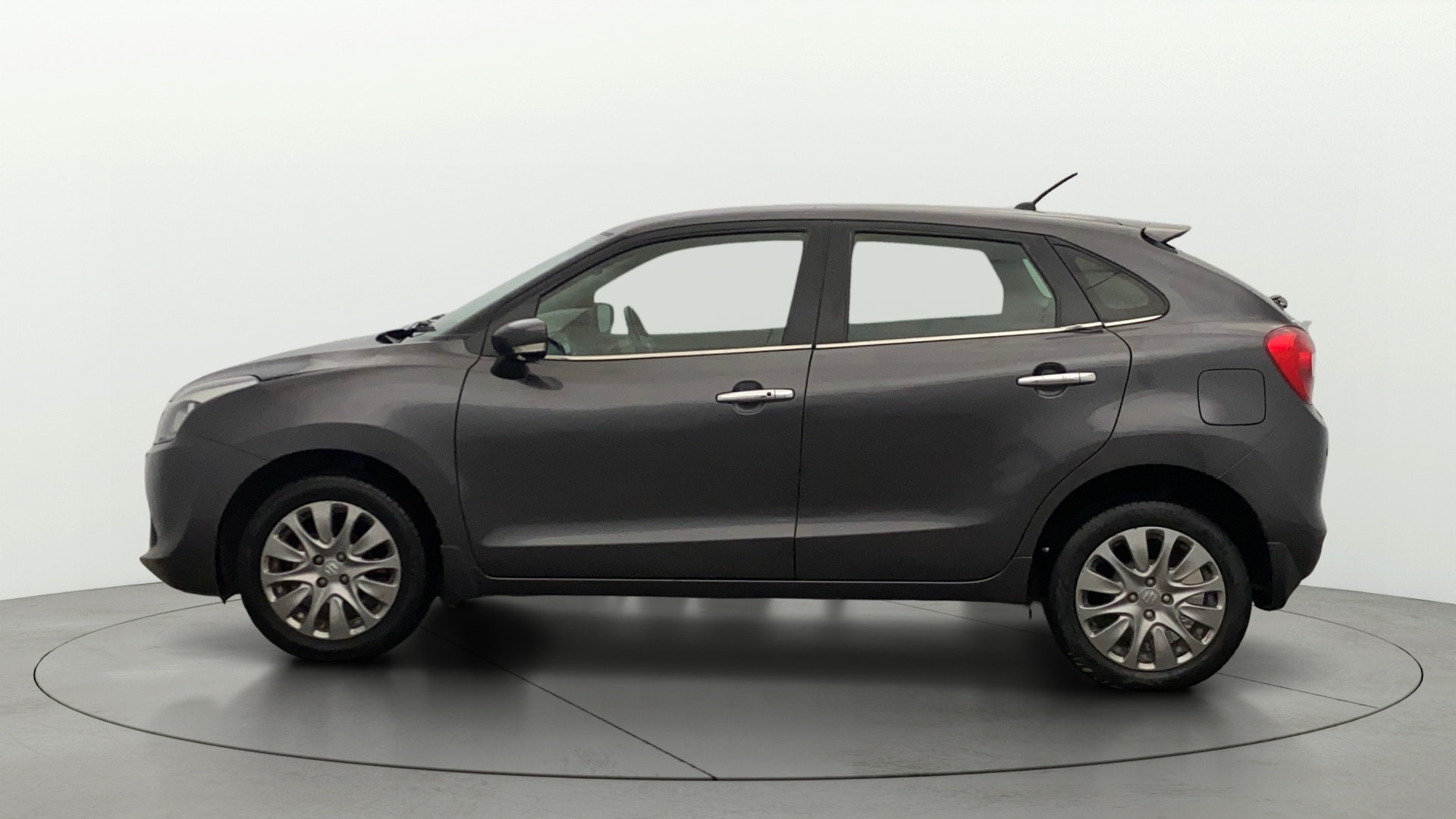View 2019 Maruti Suzuki 1000 Base Variant Image 28 Used 2019 Maruti Suzuki 1000 Base Variant Image 28