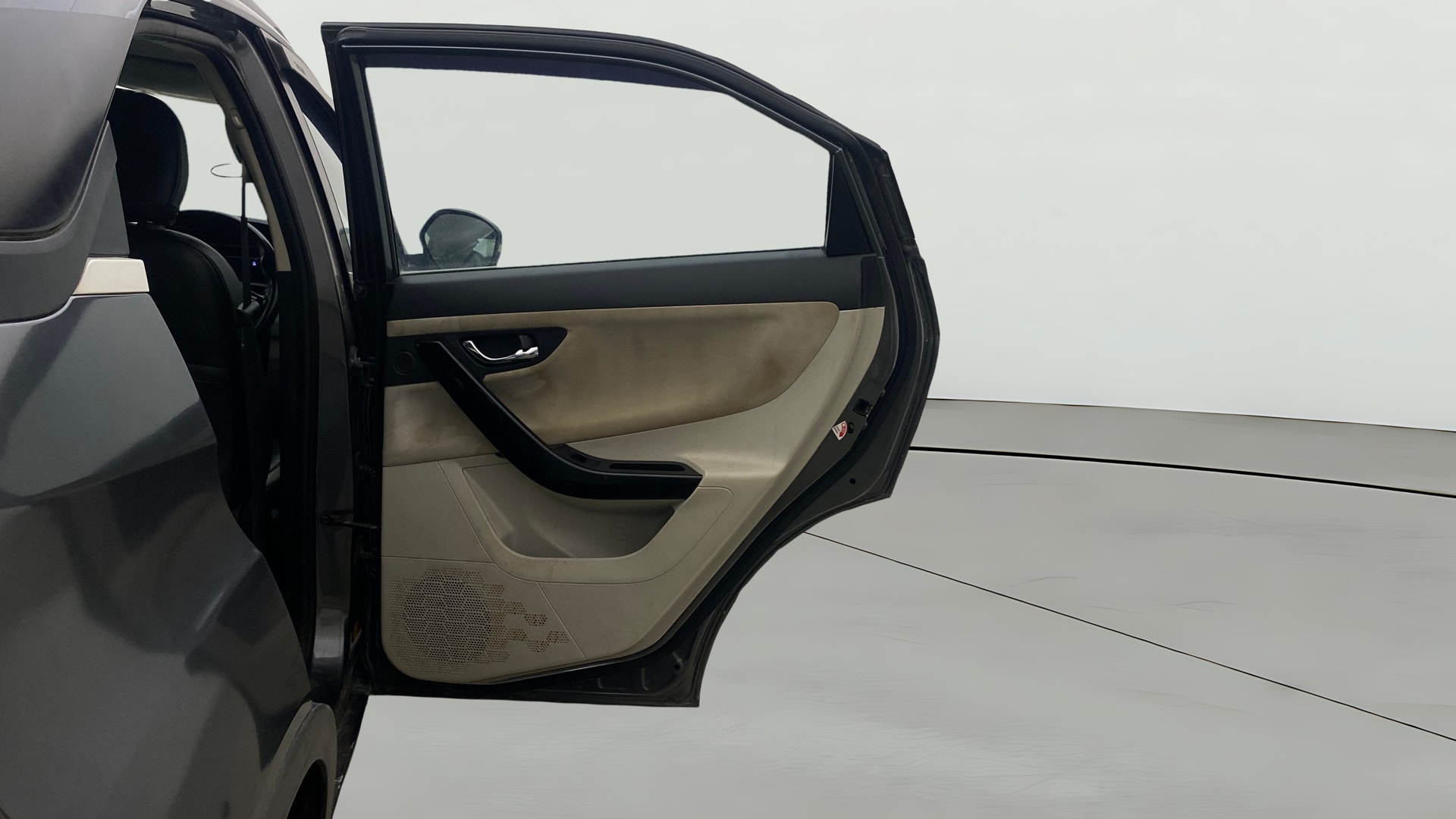 View 2021 Tata Nexon Revotron XE Image 8 Used 2021 Tata Nexon Revotron XE Image 8