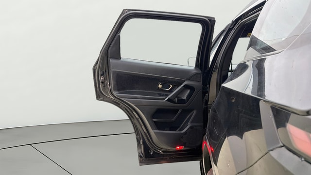 View Tata Safari Image 16 Used Tata Safari Image 16