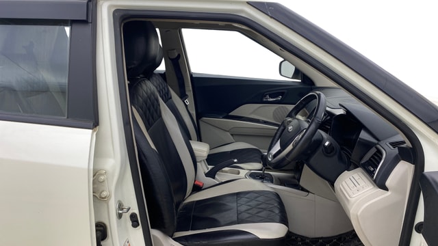 View Mahindra XUV300 Image 25 Used Mahindra XUV300 Image 25