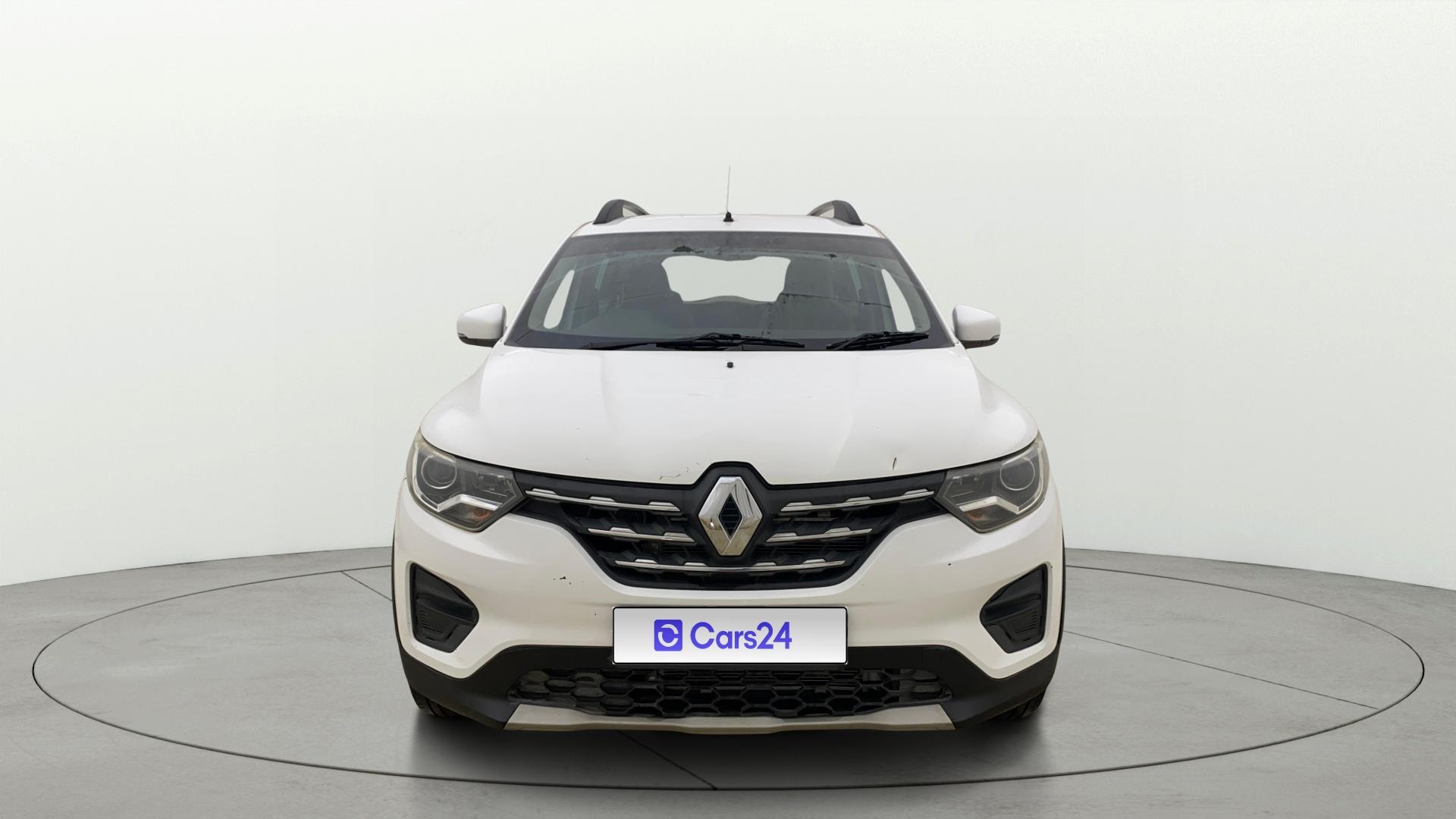 View 2021 Renault Triber RXT Image 1 Used 2021 Renault Triber RXT Image 1