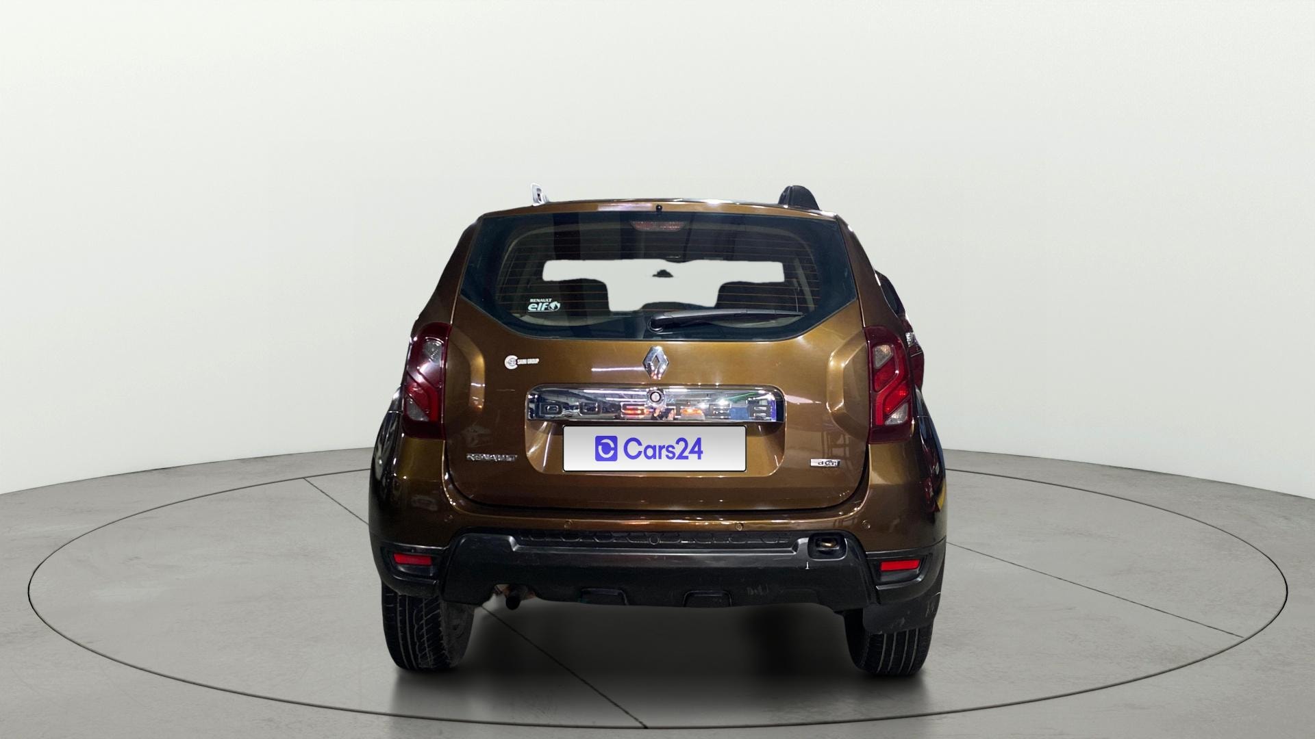 View 2019 Renault Duster 85 PS RXS 4X2 MT Image 38 Used 2019 Renault Duster 85 PS RXS 4X2 MT Image 38
