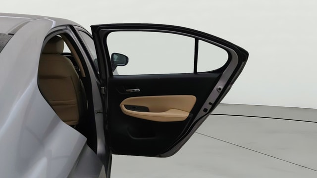View Honda City ZX Image 8 Used Honda City ZX Image 8