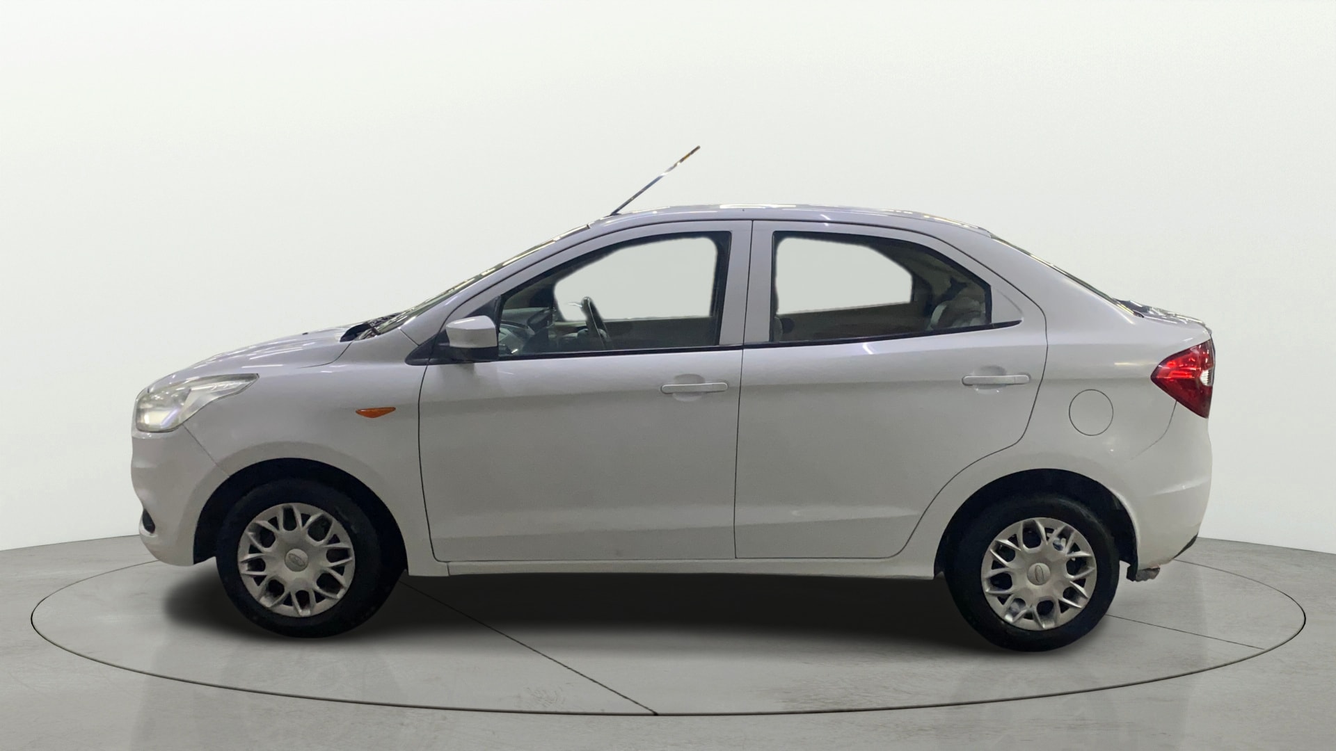View 2015 Ford Figo Aspire 1.2P Ambiente MT BS IV Image 24 Used 2015 Ford Figo Aspire 1.2P Ambiente MT BS IV Image 24