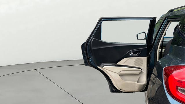 View Mahindra XUV300 Image 22 Used Mahindra XUV300 Image 22