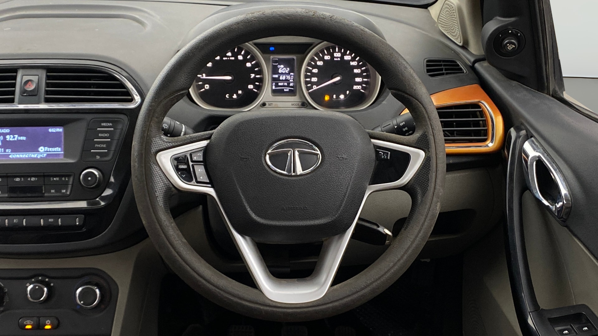 View 2017 Tata Tiago Revotorq XB Image 20 Used 2017 Tata Tiago Revotorq XB Image 20