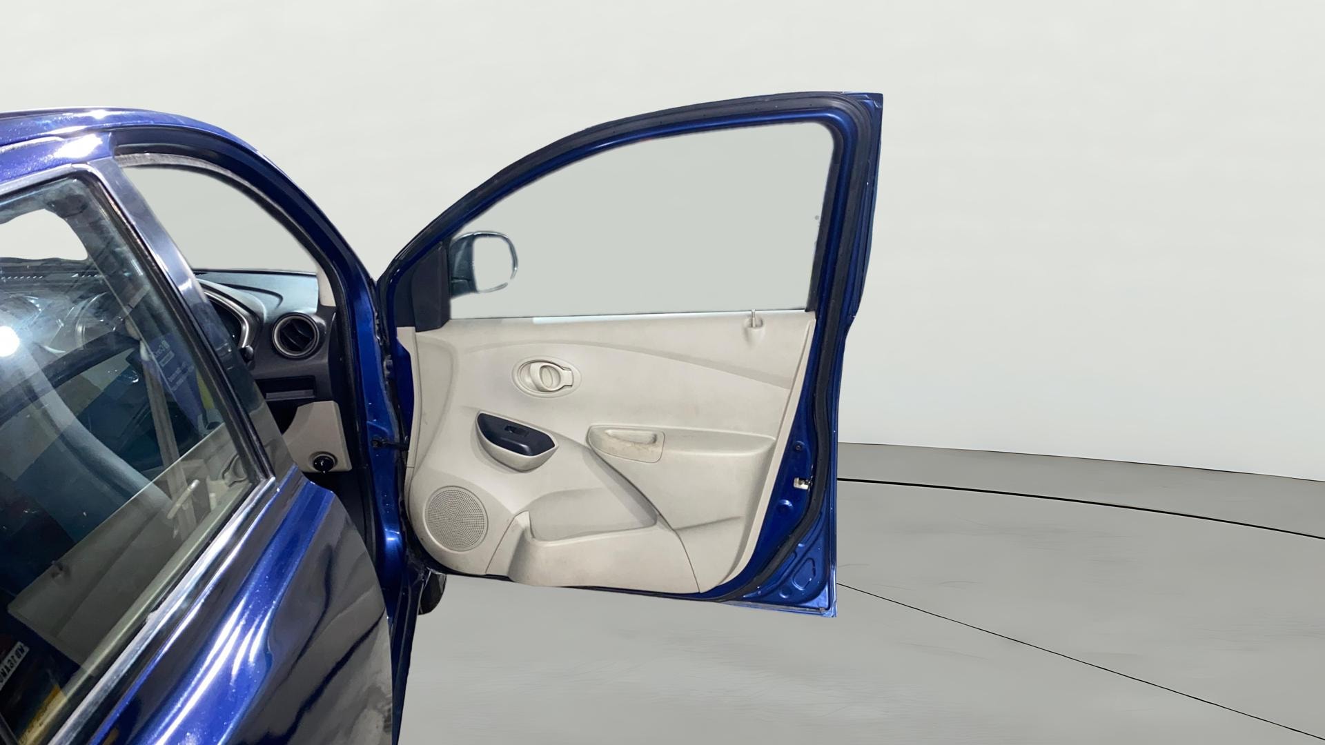 View 2016 Datsun Go T Image 43 Used 2016 Datsun Go T Image 43