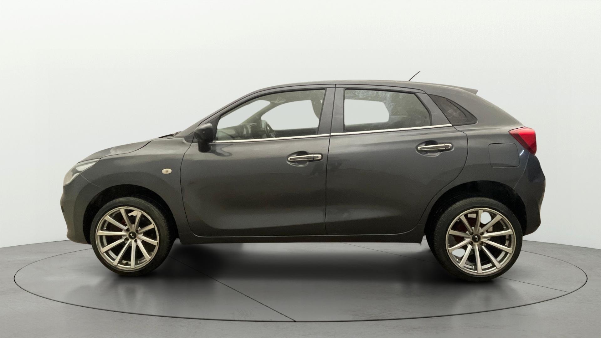 View 2023 Maruti Suzuki 1000 Base Variant Image 5 Used 2023 Maruti Suzuki 1000 Base Variant Image 5