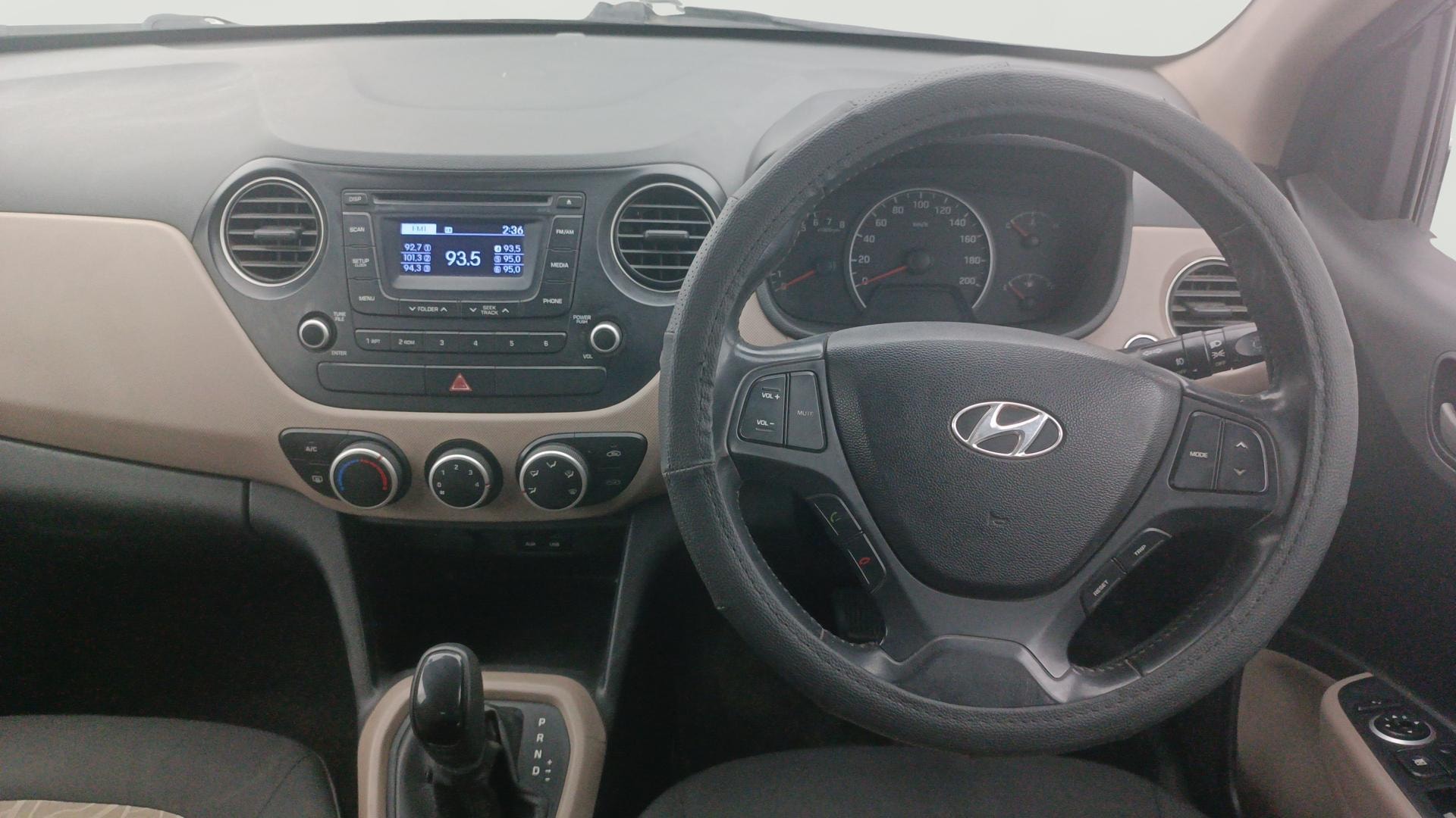 View 2014 Hyundai Grand i10 Asta AT 1.2 Kappa VTVT Image 12 Used 2014 Hyundai Grand i10 Asta AT 1.2 Kappa VTVT Image 12
