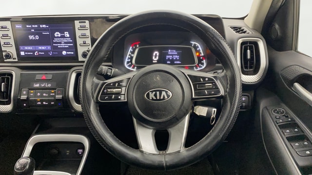 View Kia Sonet Image 12 Used Kia Sonet Image 12