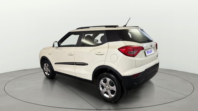 View Mahindra XUV300 Image 2 Used Mahindra XUV300 Image 2