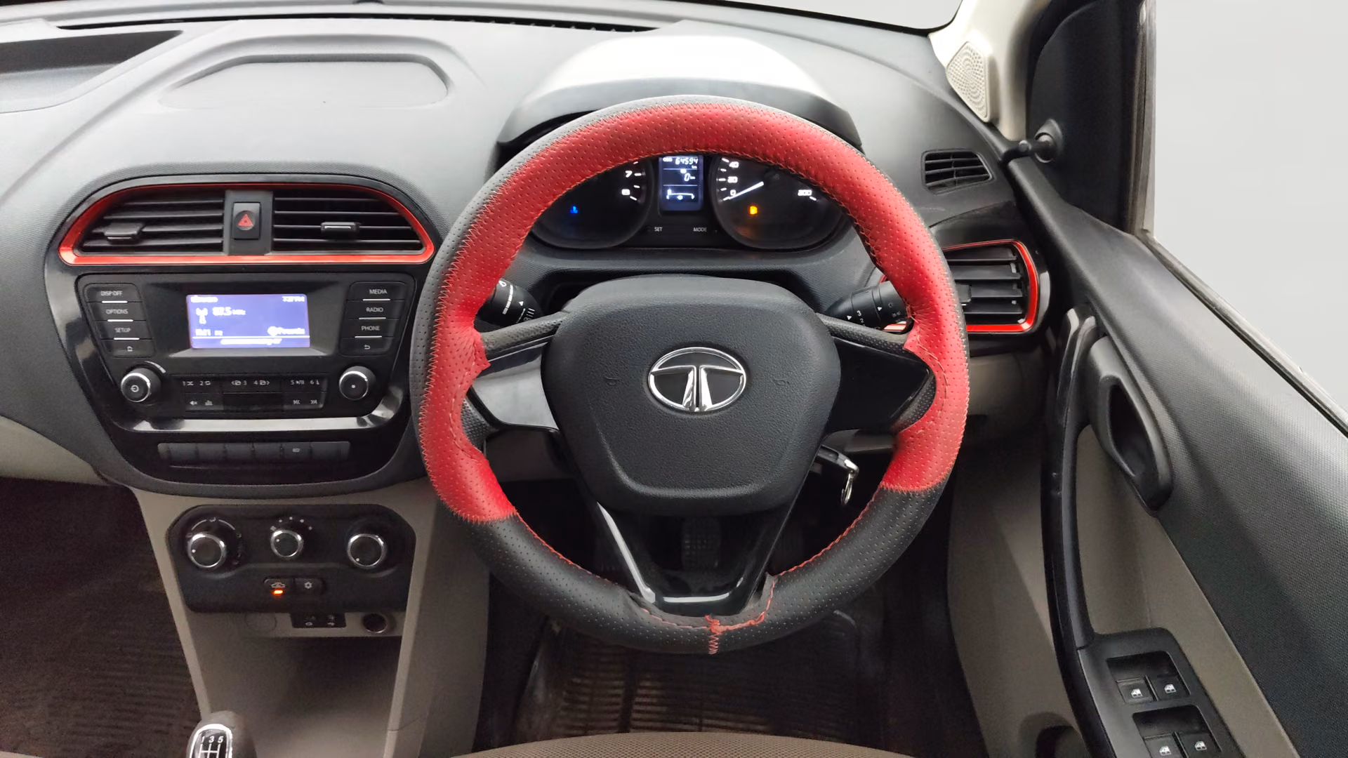 View 2017 Tata Tiago Revotron Wizz Limited Edition Image 20 Used 2017 Tata Tiago Revotron Wizz Limited Edition Image 20