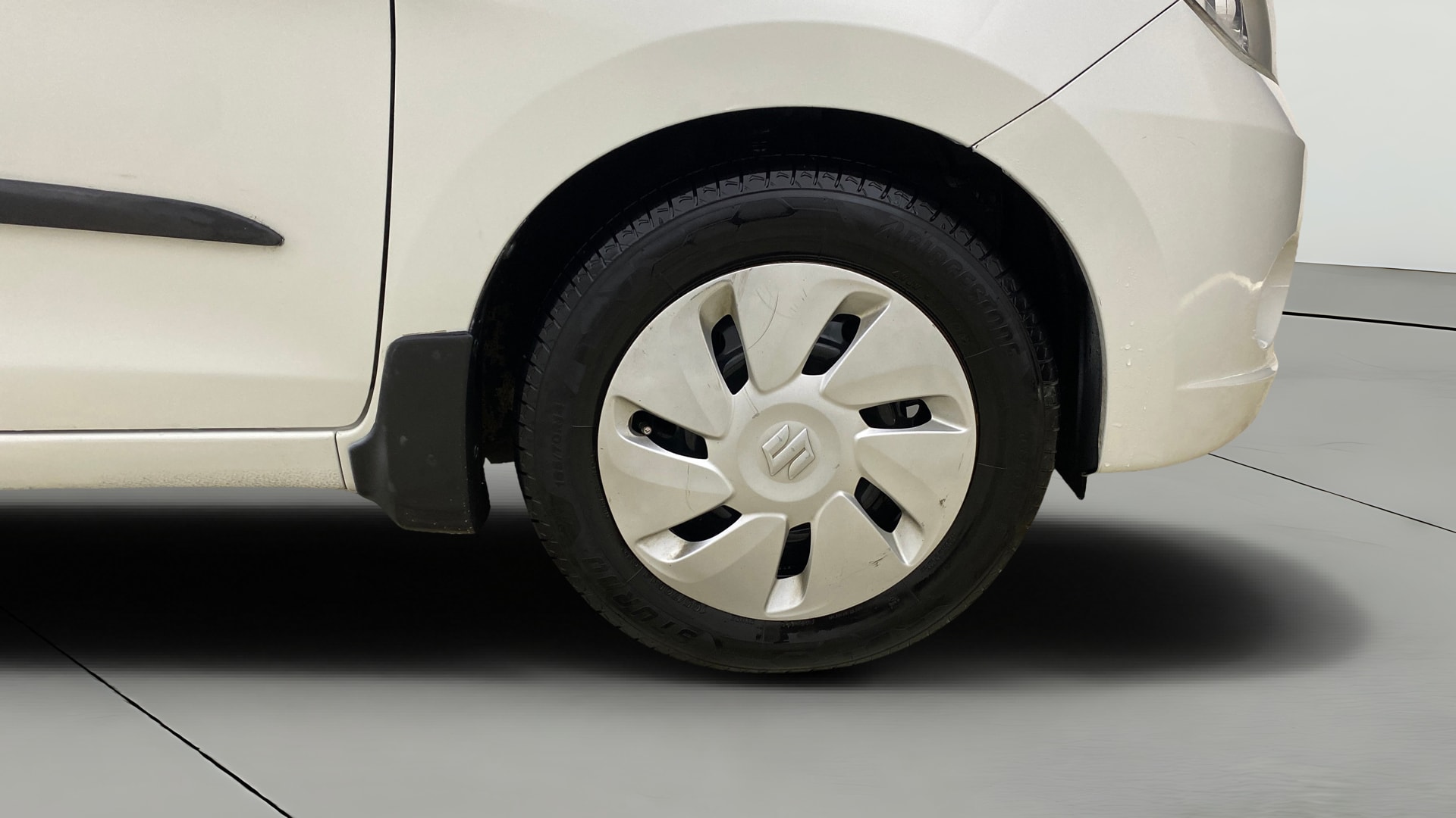 View 2015 Maruti Suzuki 1000 Base Variant Image 39 Used 2015 Maruti Suzuki 1000 Base Variant Image 39