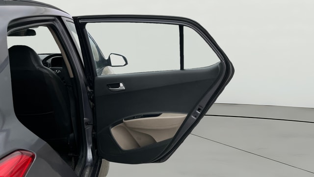 View Hyundai Grand i10 Image 7 Used Hyundai Grand i10 Image 7