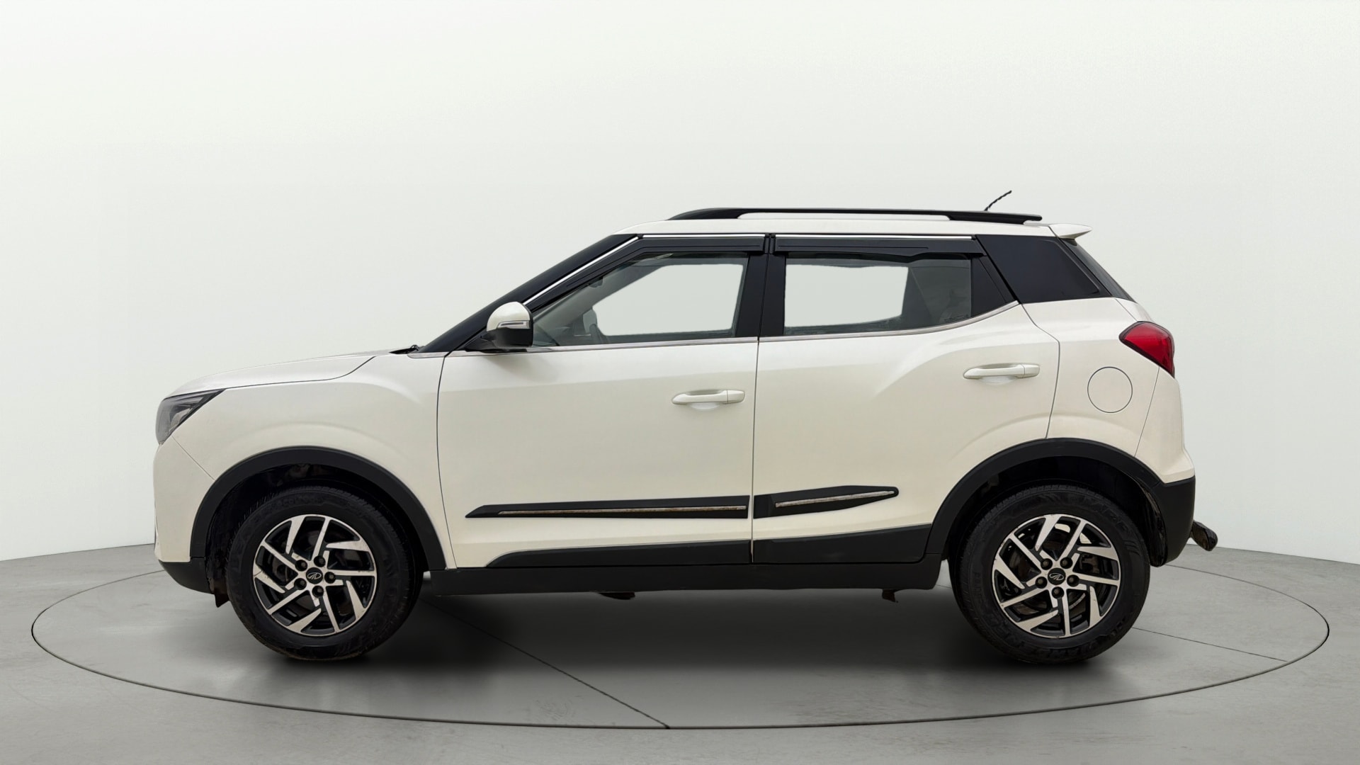 Used 2022 Mahindra XUV300 Used 2022 Mahindra XUV300