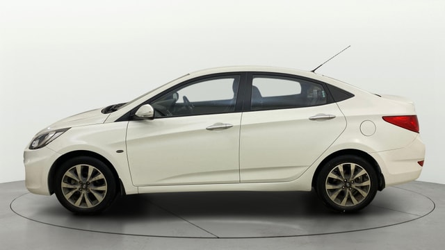 View Hyundai Fluidic Verna Image 5 Used Hyundai Fluidic Verna Image 5